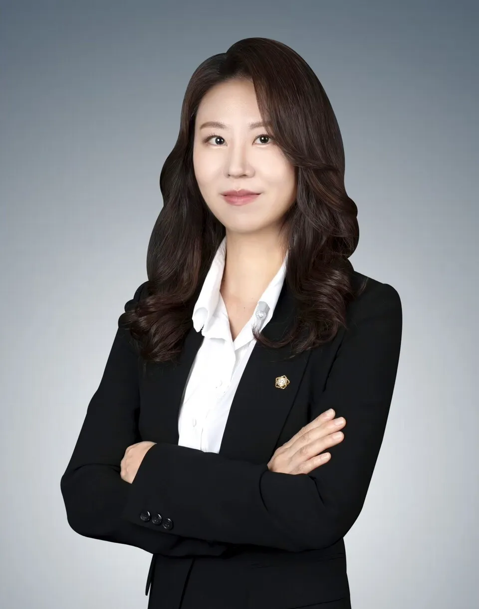 변호사가 설명하는 이혼 위자료 청구와 증거수집의 중요성
